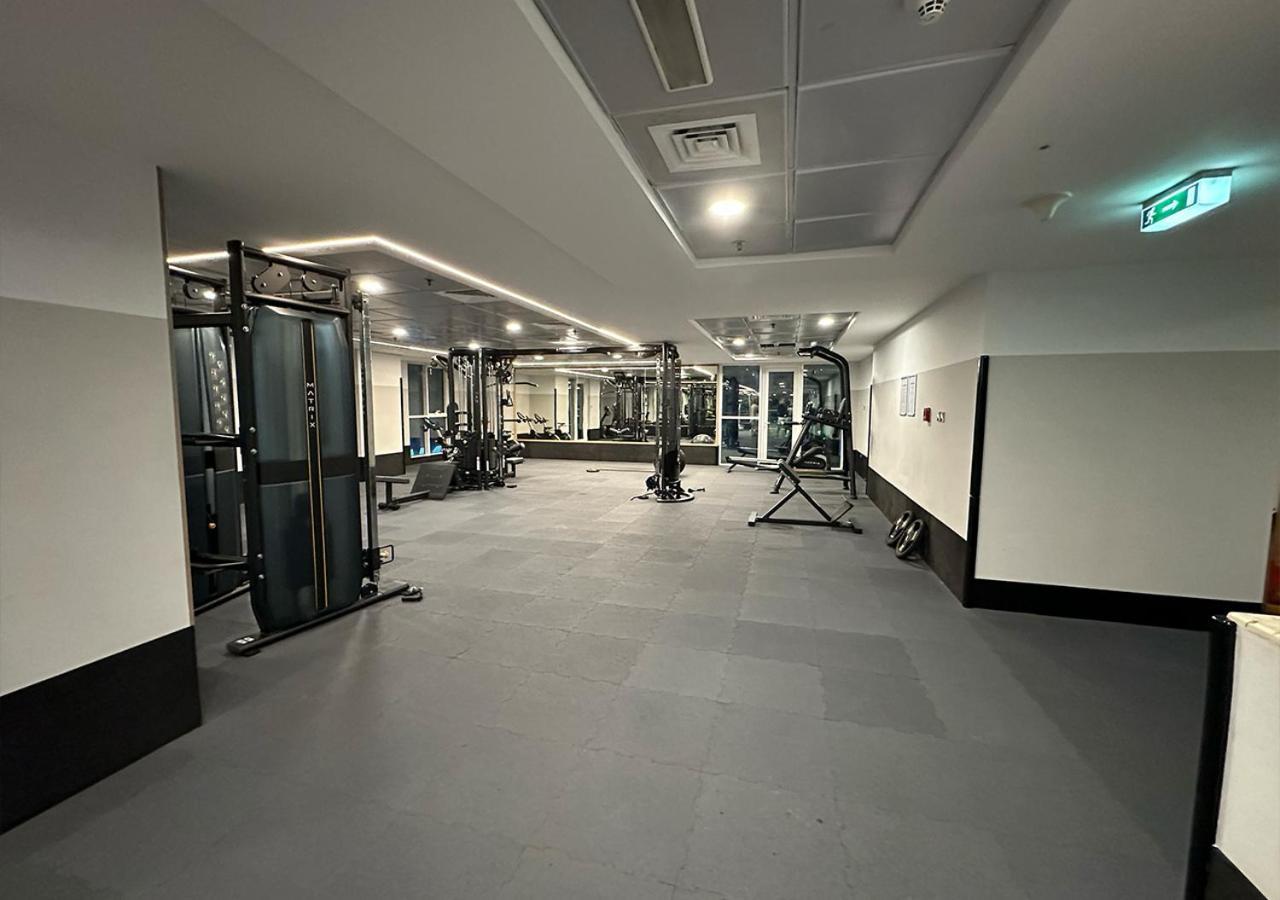 Brand New In Marina 47th Floor شقة دبي